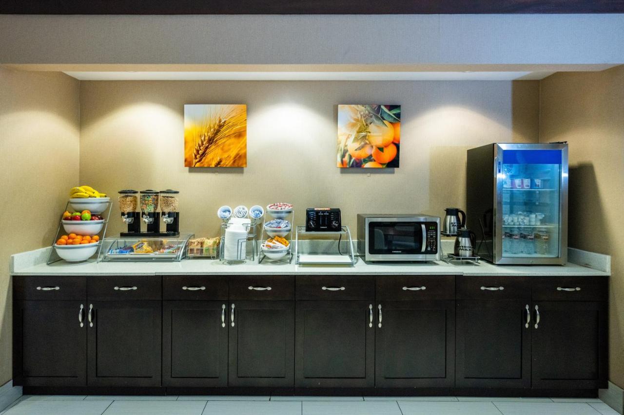Comfort Suites Houston West At Clay Road Esterno foto